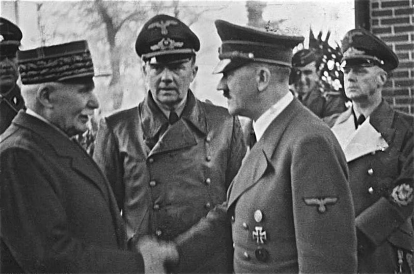 Encuentro entre Philippe Pétain y Adolf Hitler en octubre de 1940 (Wikipedia)